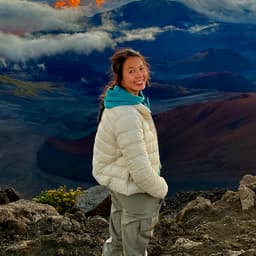 Foto profil Let's Go Lukiih - Travel Itineraries + Planners